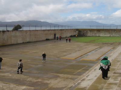 La cour de la prison