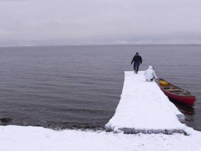 Canoe sur le Baikal