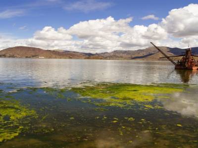 Vue du lac titicaca de Puno