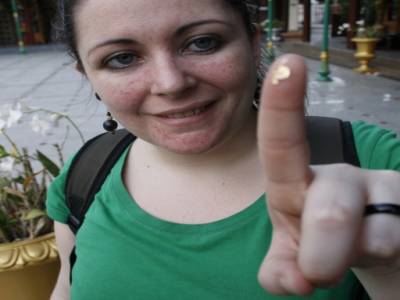 manue et une paillette d'or