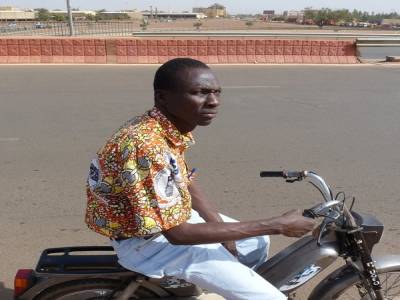 Mob pour la ville: chauffeur Mahmady