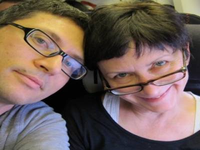 combat de lunettes dans l avion