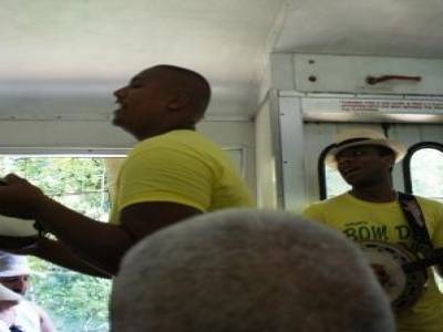 Samba dans le funiculaire pour le Corcovado, sympa...