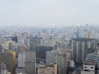 Sao Paulo, ville surréaliste et inhumaine....