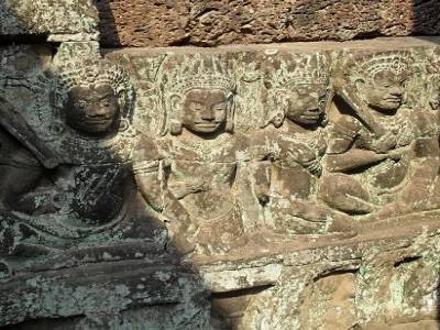 bas relief de la terrasse du roi lepreux 3