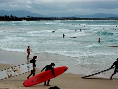 Sufers à Byron Bay