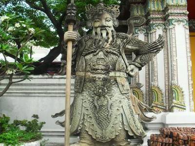 statue 