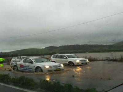 les orages en Australie foutent un sacre bordel ! on dirait le Luxembourg sous la neige !