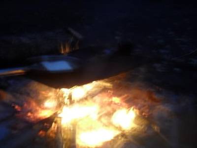 5 etape : faire cuire le croque monsieur dans une poele sur le feu