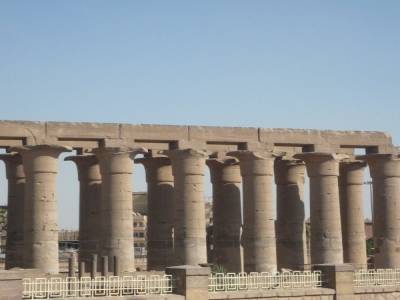 Temple de Louxor, en passant vite fait..... c'est pour demain