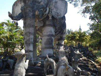 Enfin un elephant ! Parc des sculptures Salakeawkoo