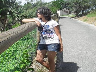 Amelie qui fantasme sur les surfers