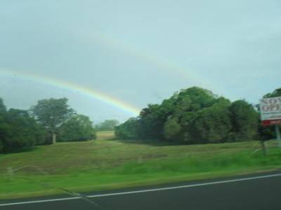 Vous voyez qu'il pleut aussi ici ! mais on a droit a des doubles arcs-en-ciel !