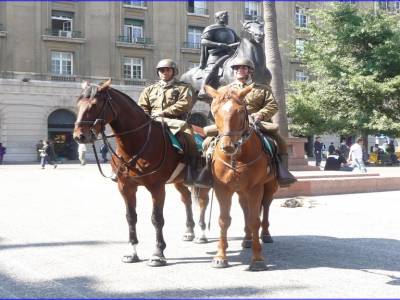 Police montée sur la place d'armes