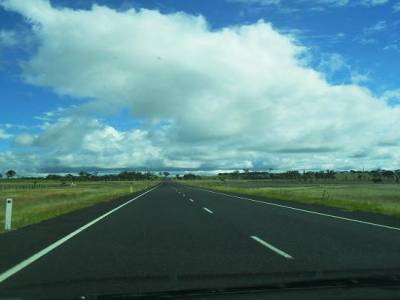 ca fait du bien de retrouver notre grand ciel bleu de l'outback...