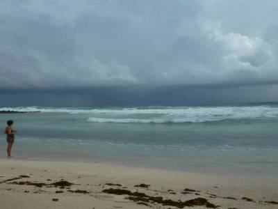 Petit matin sur ciel gris