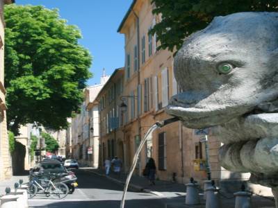 Aix en Provence - La fontaine des quatre dauphins