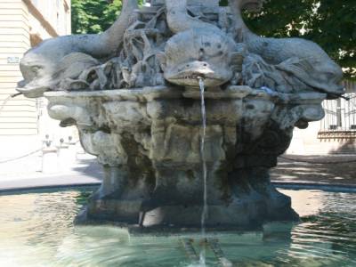 Aix en Provence - La fontaine des quatre dauphins