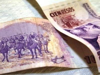 Des billets argentins pour la conquete du Desert (le massacre des Mapuches) et le general Roca!!! Indecent...