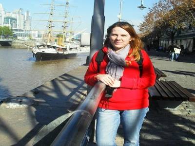 le petit chaperon rouge sur les quais de BA (puerto madero)
