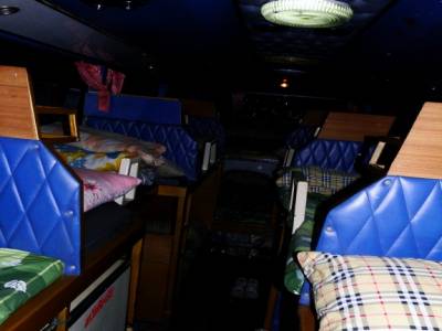 Les sleepy bus
