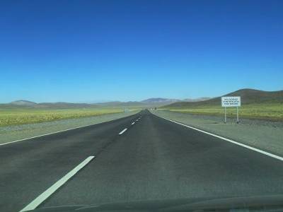 apres la route de montagne, on arrive la : on se croirait en australie !