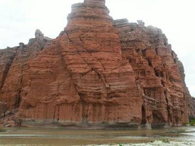 la quebrada de la conchas (les coquillages), tirant son nom de la mer quíl y avait ici il y a des millions d´annees, avant que les espagnols ne debarquent et zigouillent tout le monde !