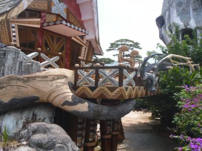 crazy house