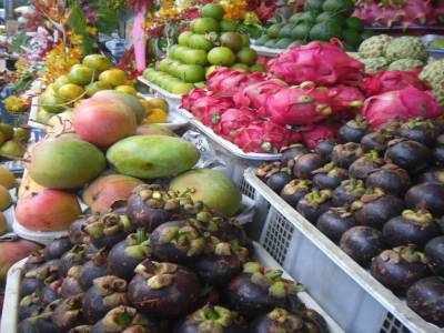 on se regale avec tout ces fruits!
