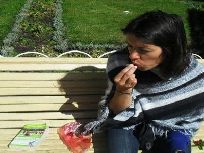 heureusement, Amelie a trouve des fraises a 4.000 metres dáltitude, ca reconforte !
