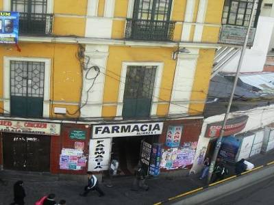 la pharmacie du coin de la rue