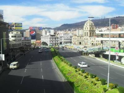 le boulevard qui descend, qui descend... ou qui monte, qui monte...