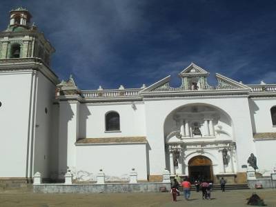 la cathedrale ultra baroque Bolivien de copacabananannan