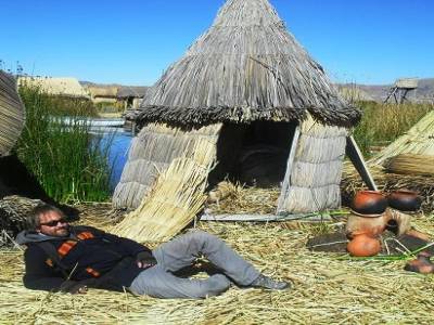 Jádore me rouler dans la paille... quelle chance ils ont les habitants de ces iles de pouvoir faire ca tous les jours !