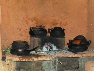 la cuisine de notre hote sur líle de Amantani... cétait super bon !