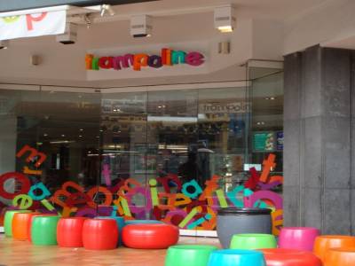 Bars/Resto Trampoline dans Southgate