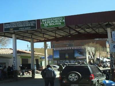 Wououhhhhhhhh!!! Ca y est on arrive en Bolivie, sans souci!