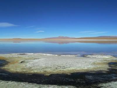 Une lagune ds le sud lipez.... magnifique ces lagunes....