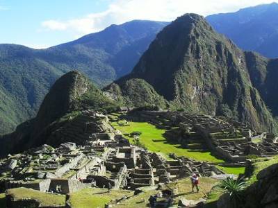la celebre vue du Machu Pichu... Au fait, ca veut dire "montagne ancienne" en quechua