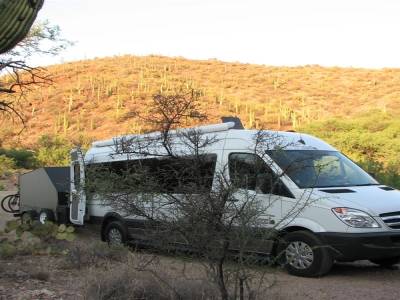 Colossal cave Montain9Camping)