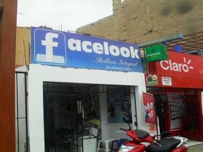 Enorme ce coiffeur! On approuve l initiative!