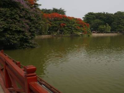vue sur le lac d'hanoi