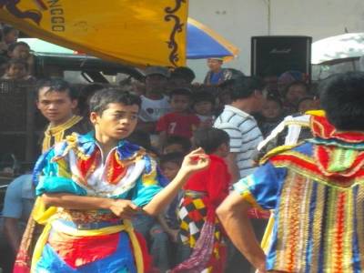 Fête dans un village