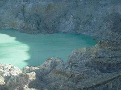 le lac turquoise du Kawa Ijen