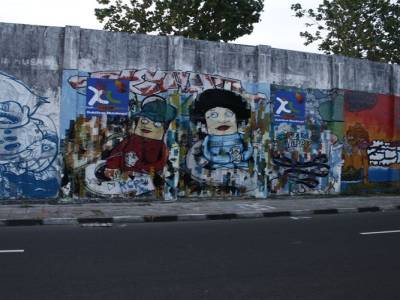 graff dans les rues de Jodja