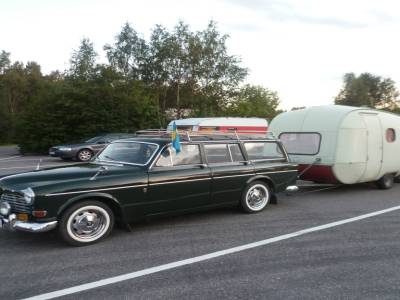 Bataille de Volvo-Caravane ...50 ans d'écart