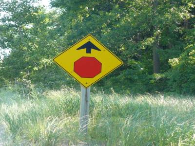 Panneau annonçant un stop