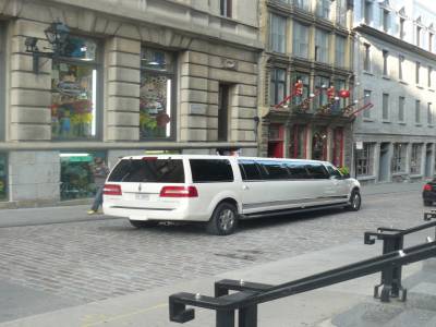 Limousine dans Montréal