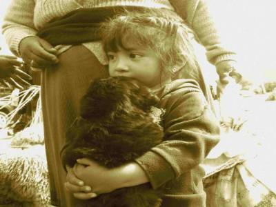 petite fille qui vend son chien