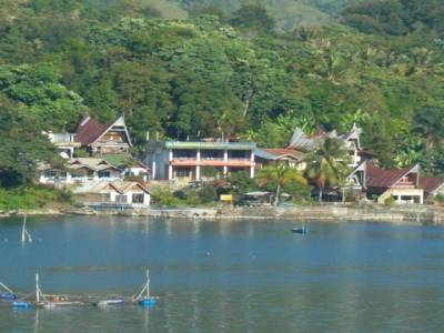  Lac Toba